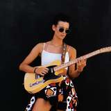 annieplaysguitar