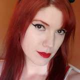 redvelvetwoman