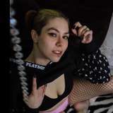 yegstonerchick