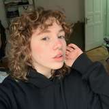 luna_curly